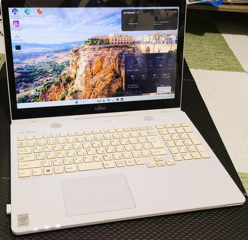 Fujitsu Windows Laptops Lifebook 15.6 Hd 4 7