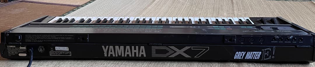 Yamaha Analog Synthesizer Dx7 .Grey Matter