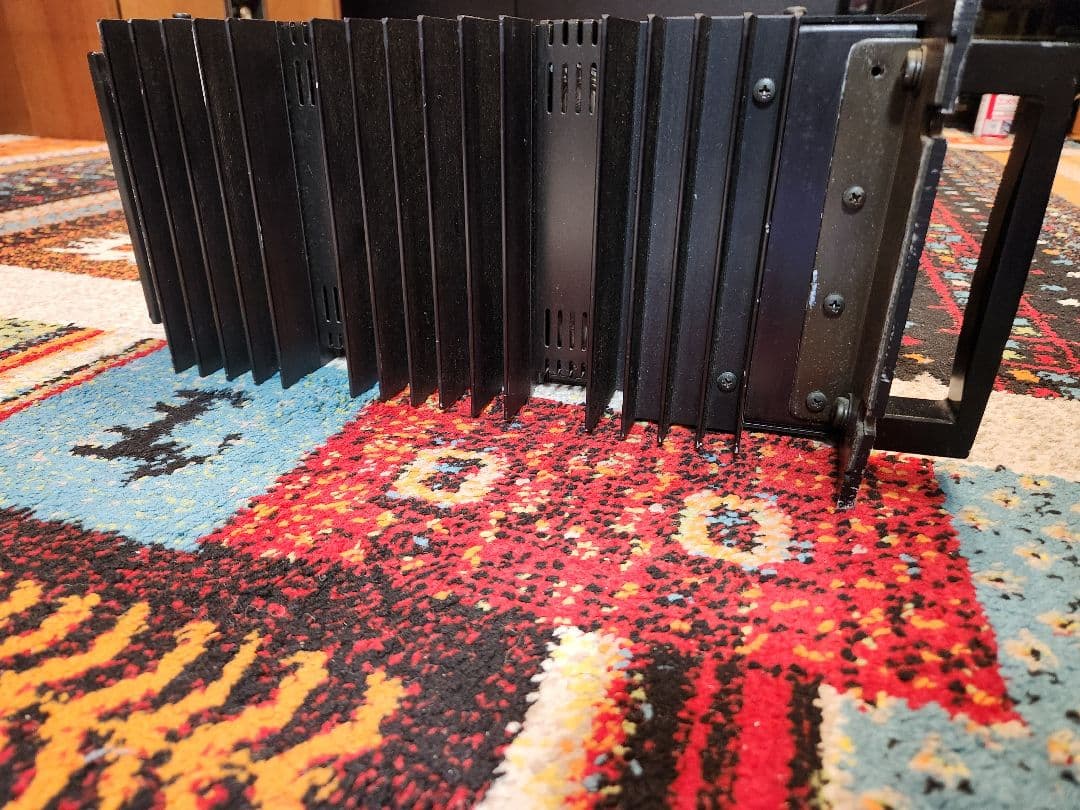 Power Amplifiers Yamaha Pc2002