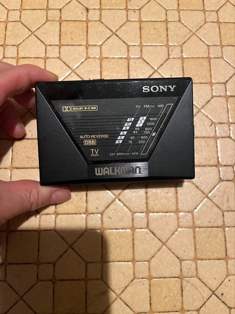 Sony Cassette Players Walkman Wm-F550C