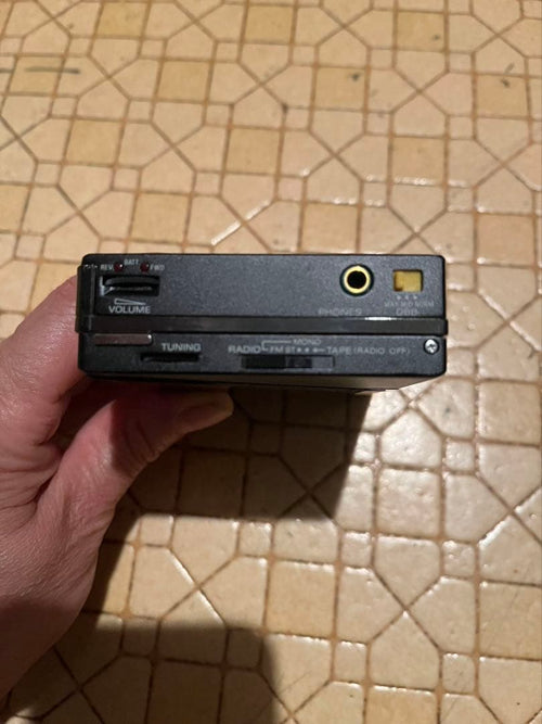 Sony Cassette Players Walkman Wm-F550C