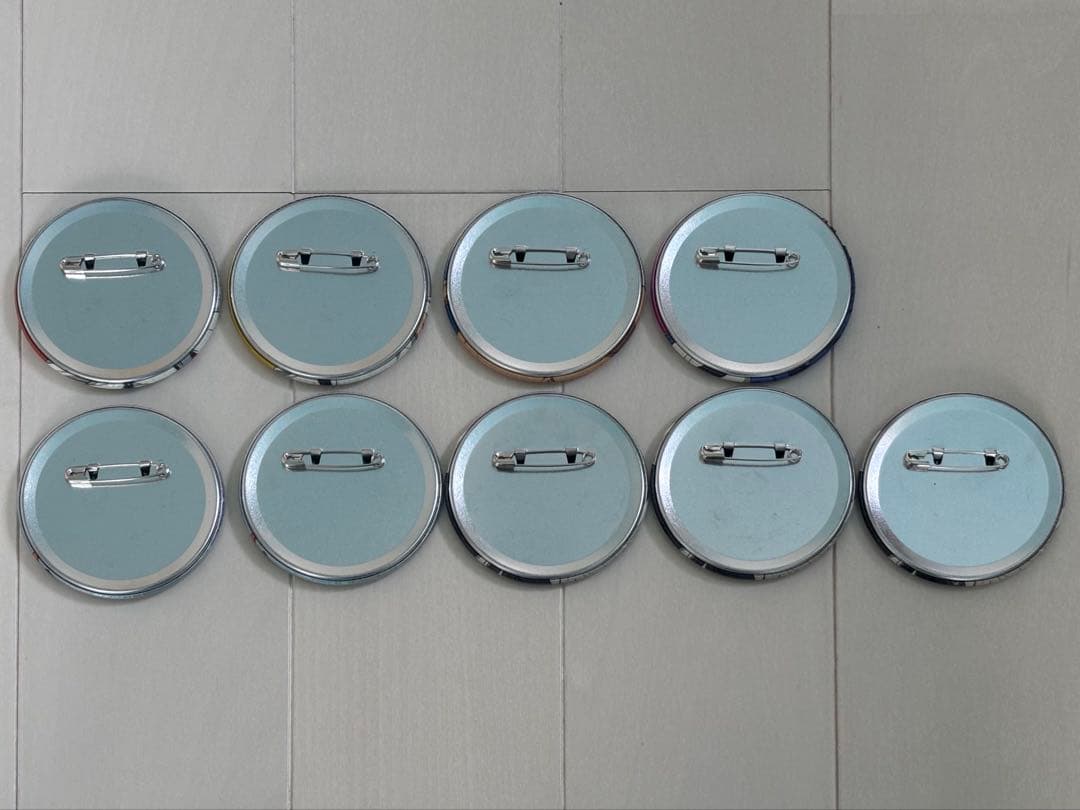 Pins, Pin Badges, Can 9