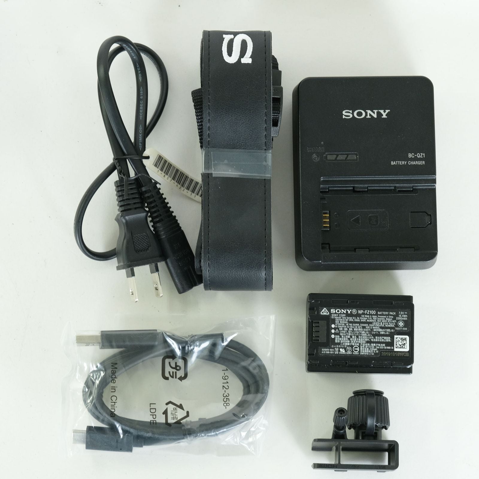 Sony Mirrorless Interchangeable Lips 139,160 7R Iv Ilce-7Rm4 E