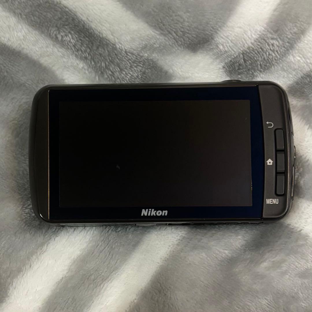 Nikon Compact Digital Camera Coolpix S800C