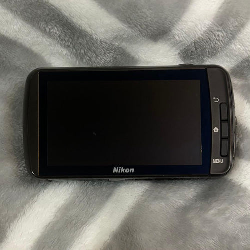 Nikon Compact Digital Camera Coolpix S800C