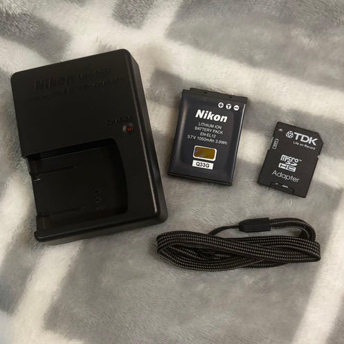 Nikon Compact Digital Camera Coolpix S800C