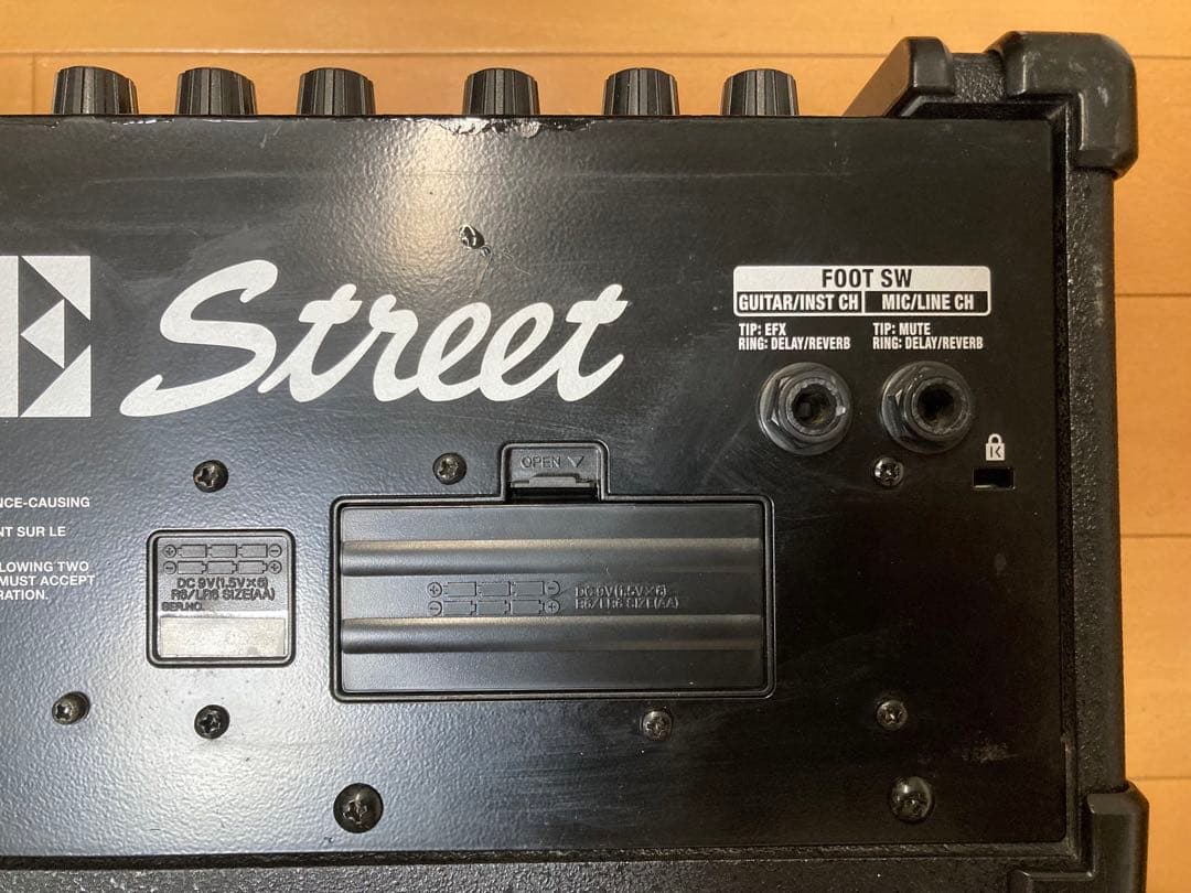 Roland Guitar Amplifiers Cube Street