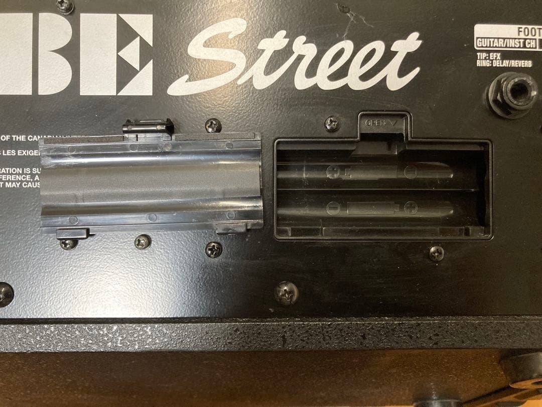Roland Guitar Amplifiers Cube Street