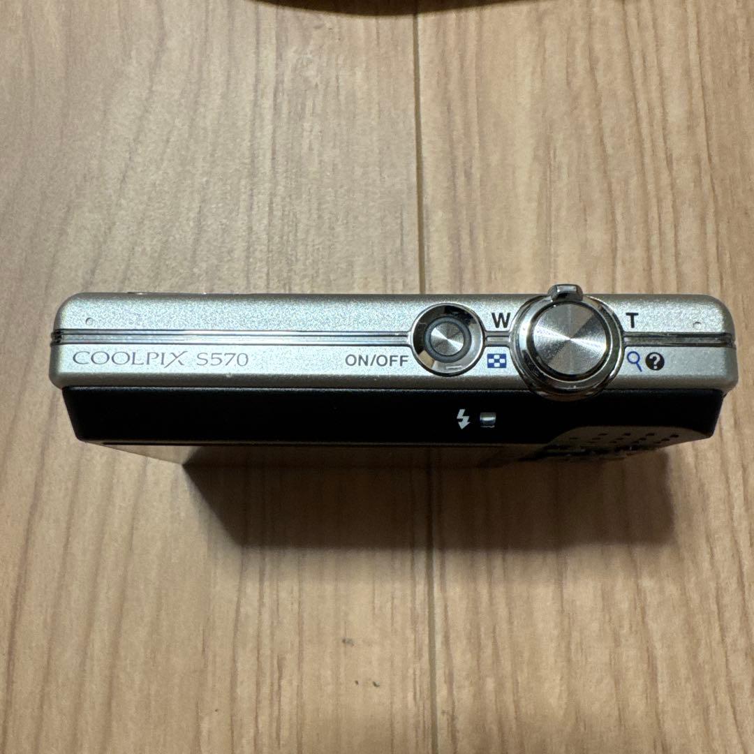 Compact Digital Cameras Nikon Coolpix S570