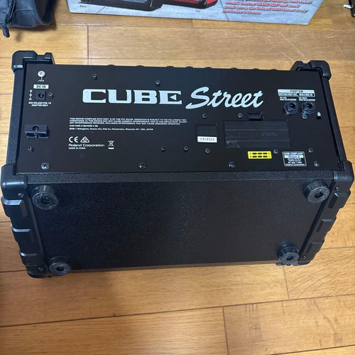 Roland Guitar Amplifiers Cube Street