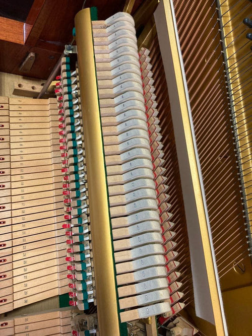 Yamaha Uplight Piano W104