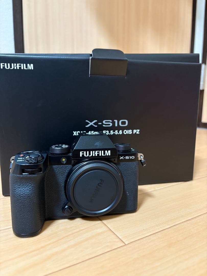 Fujifilm Mirrorless Interchangeable Lips X-S10