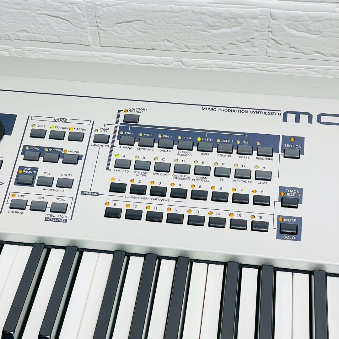 Yamaha Analog Synthesizers Mo8 88