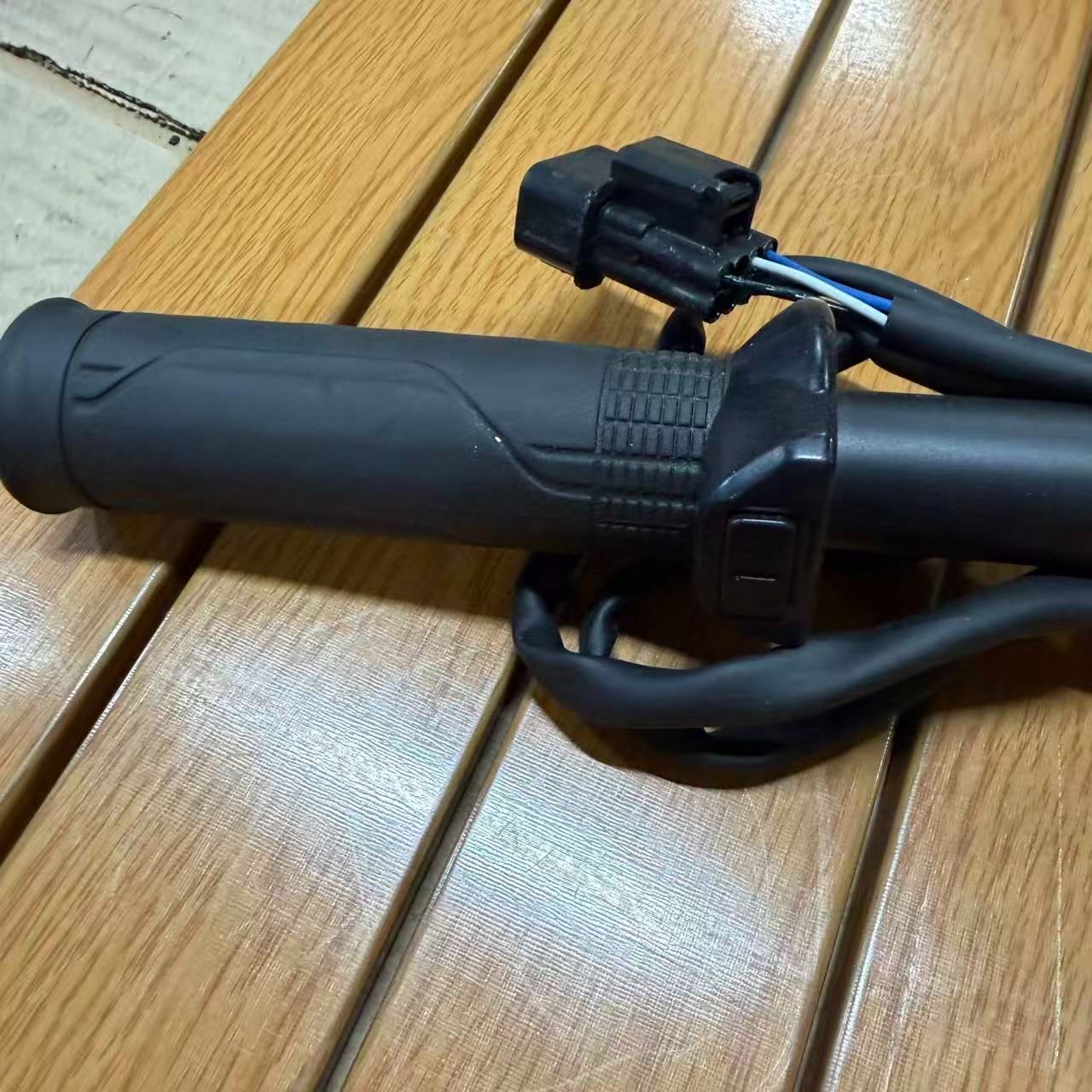 Handle 250