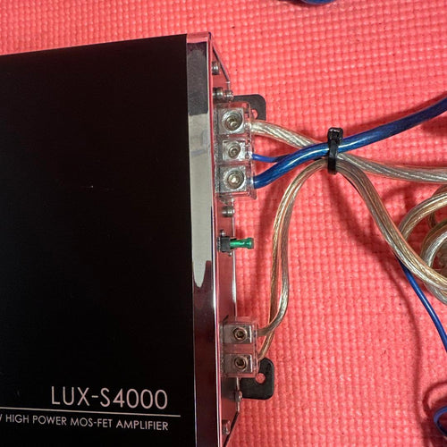 D.A.D Amplifiers Lux-S4000 Amplifier