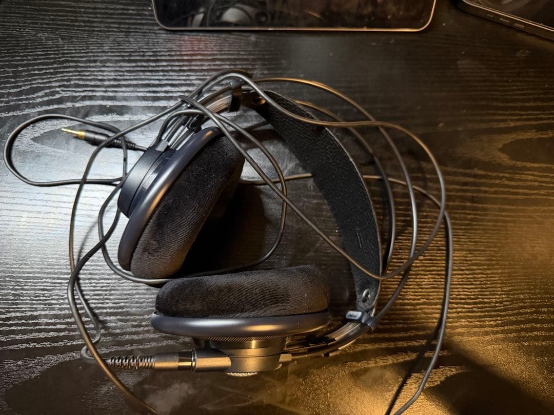 Akg Wired Headphones K702