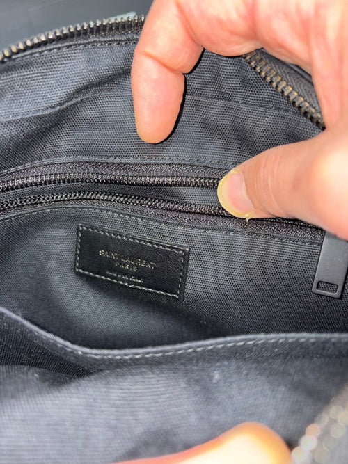 Saint Laurent Paris Shoulder Bags