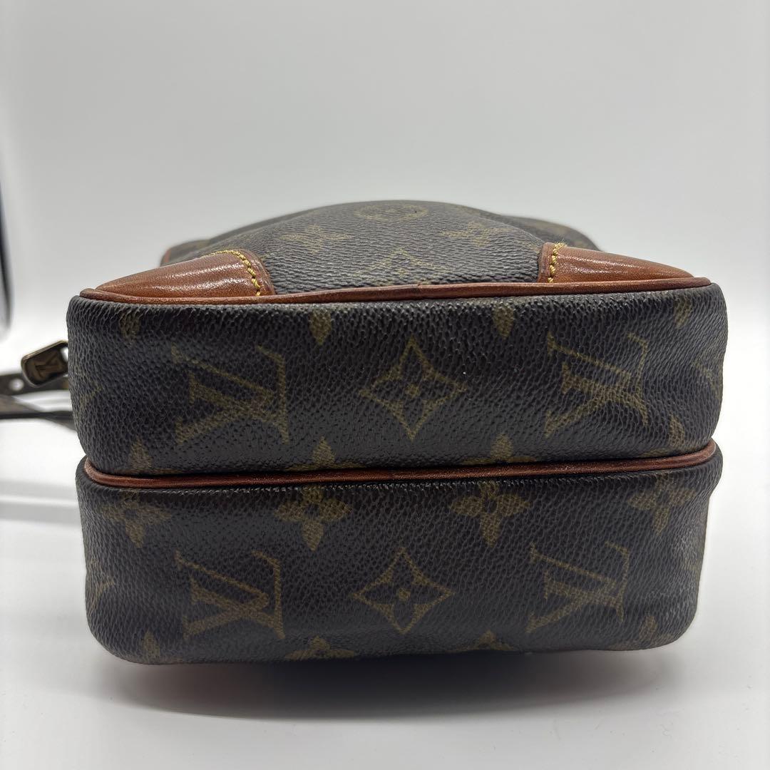 Louis Vuitton Shoulder Bag