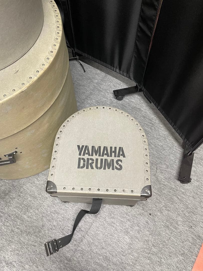 Drum Set Yamaha /22 16 13 12