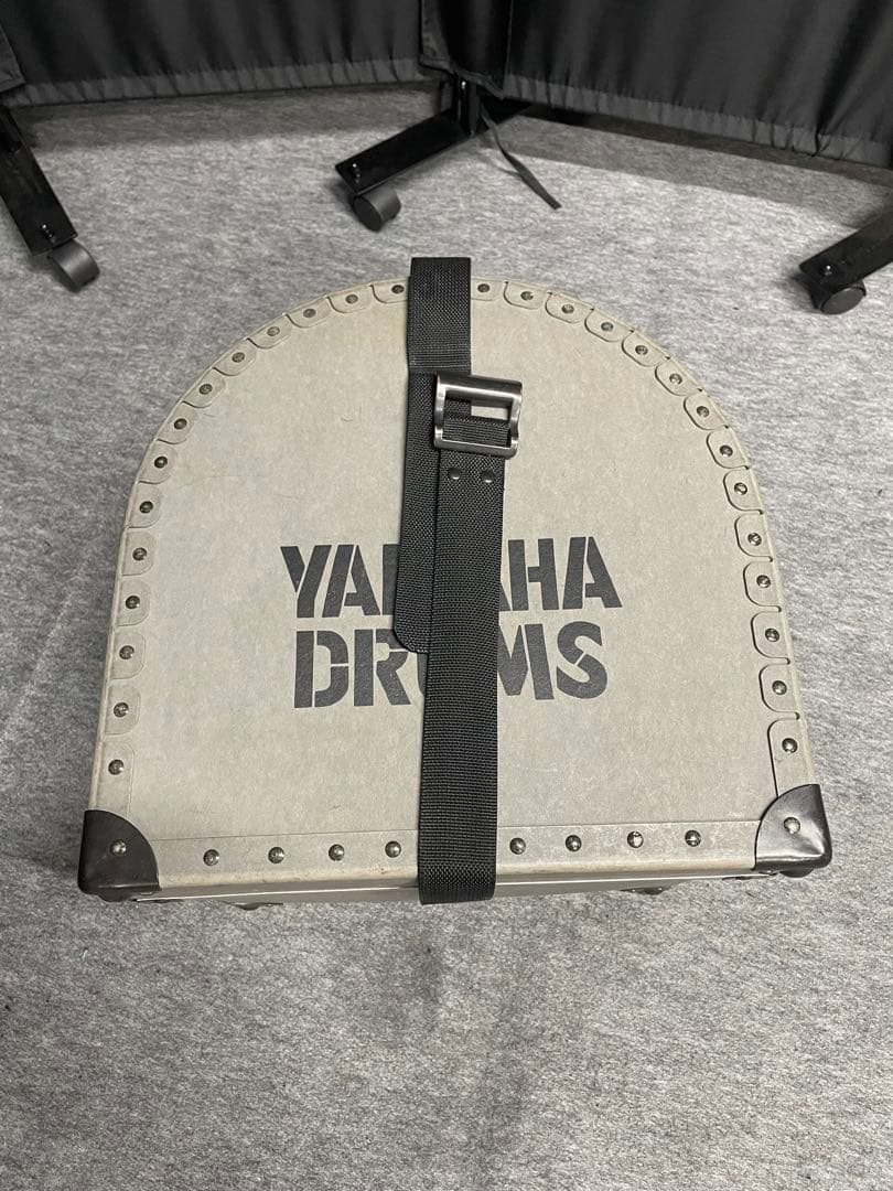 Drum Set Yamaha /22 16 13 12