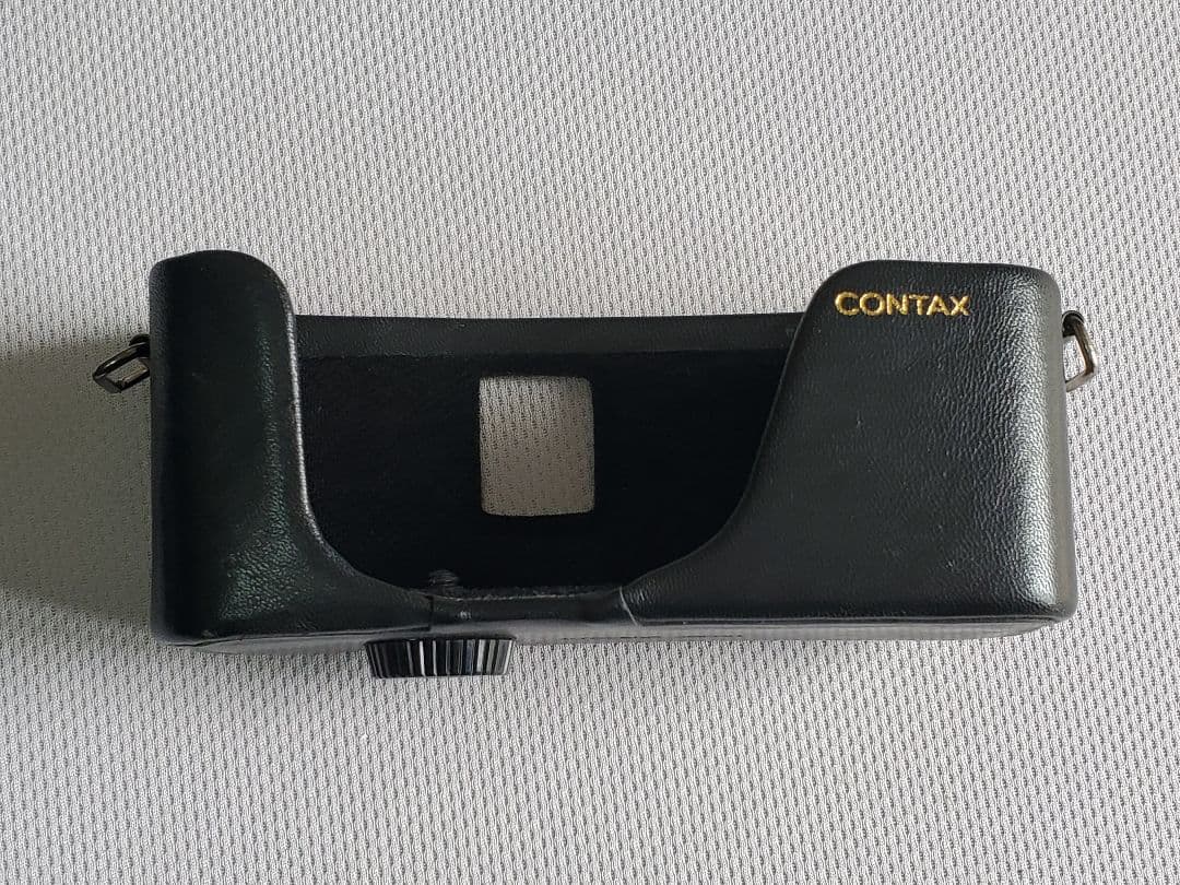 Étuis pour appareils photo Contax T2