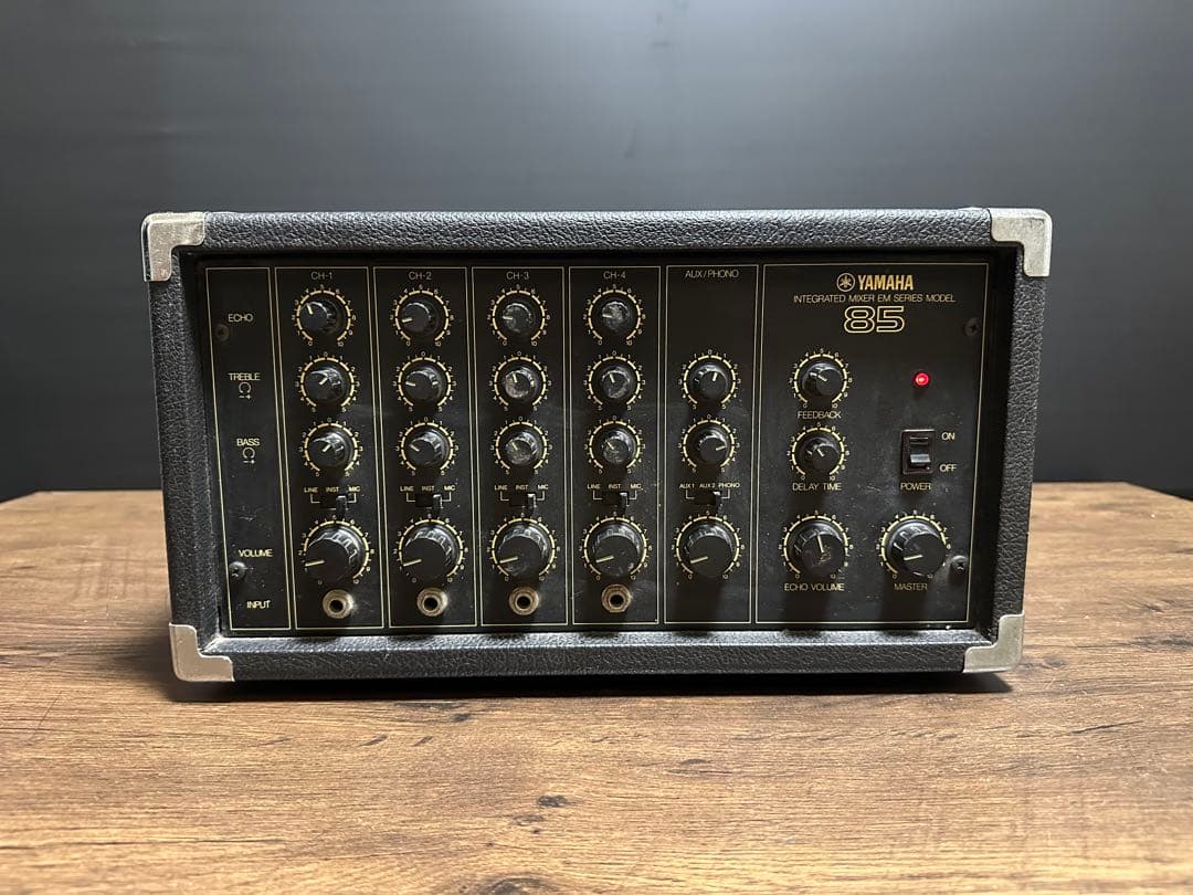 Yamaha Analog Mixer Em-85 Pa