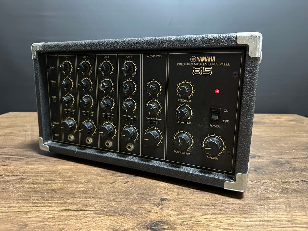 Yamaha Analog Mixer Em-85 Pa