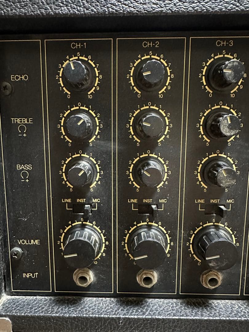 Yamaha Analog Mixer Em-85 Pa