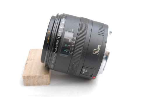 Canon Prime Lenses Compact-Macro Lens Ef 1:2.5