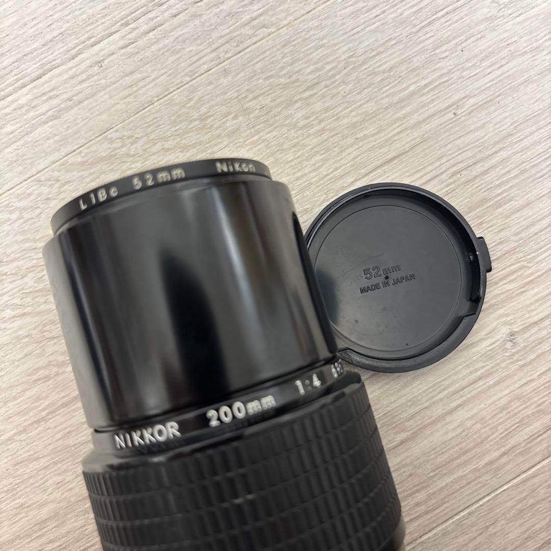 Nikon Lens (Zoom) F/4
