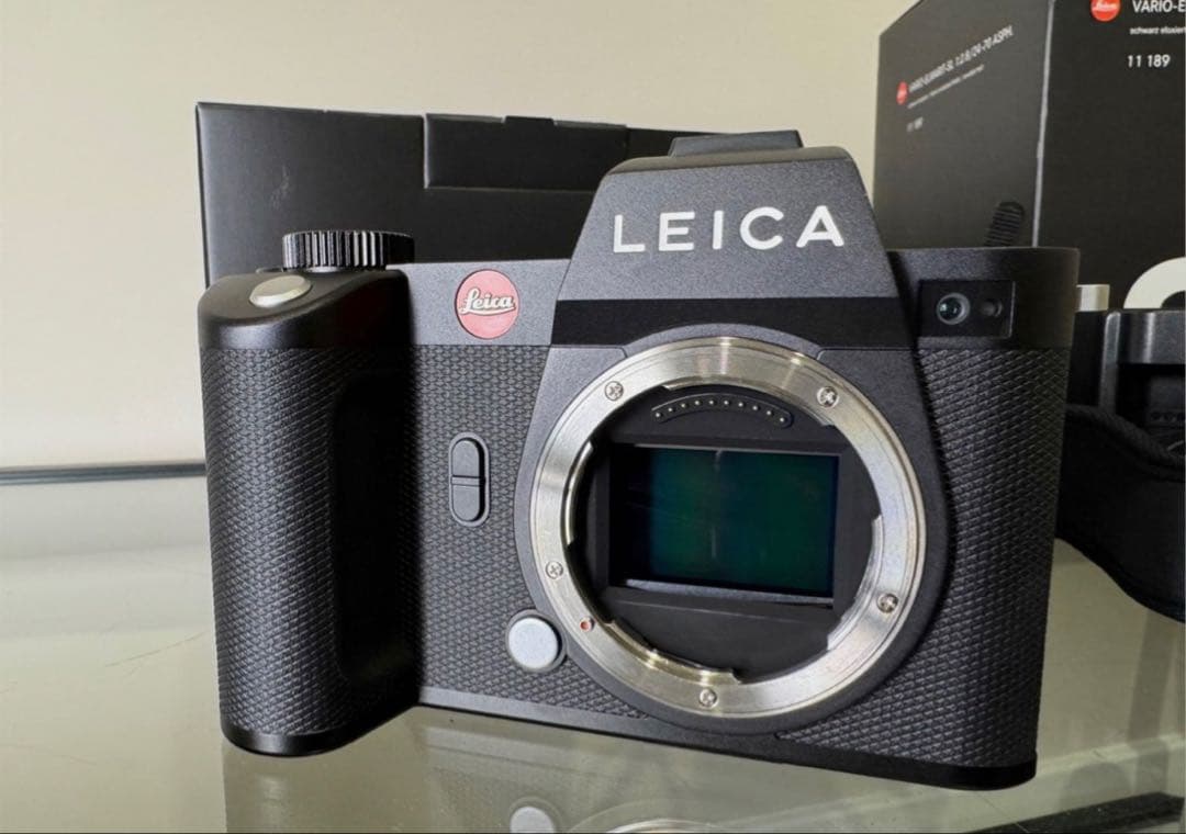 Leica Mirrorless Interchangeable Lens Cameras Sl2 Vario-Elmarit-Sl 24-70Mm