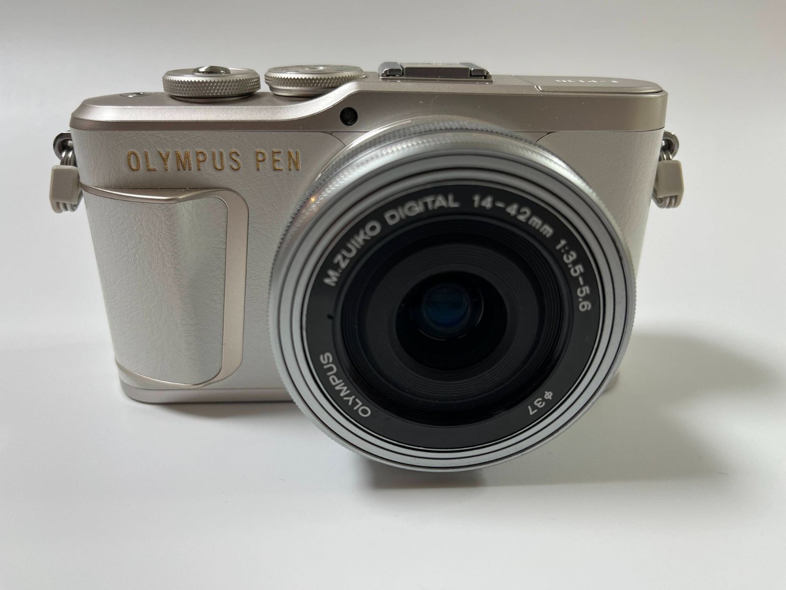 Olympus Mirrorless Interchangeable Lips Pen E-Pl10