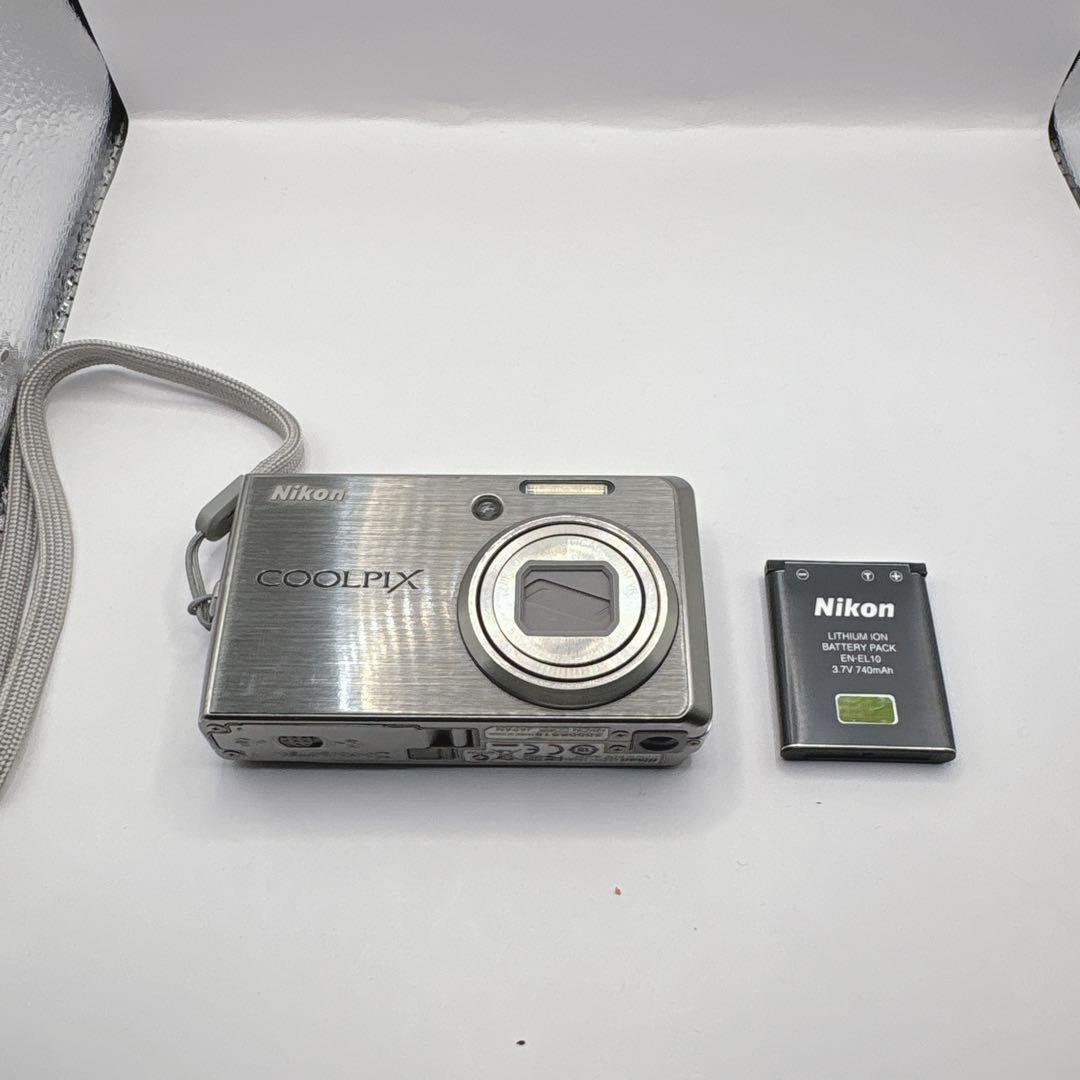 Nikon Compact Digital Camera Coolpix S600