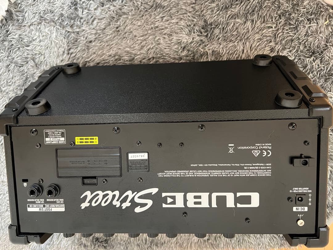 Roland Guitar Amplifiers Cube Street Black