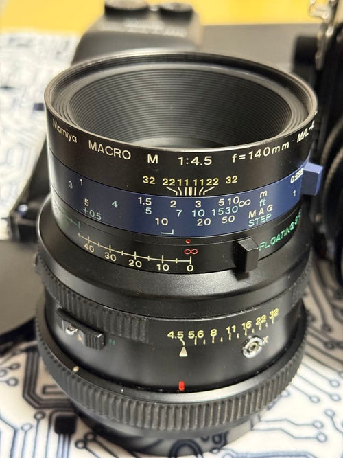 Large -Size Medium Format Camera (Film) Mamiya Rz67 Pro Ii