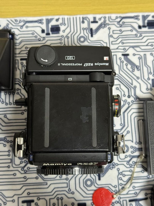 Large -Size Medium Format Camera (Film) Mamiya Rz67 Pro Ii