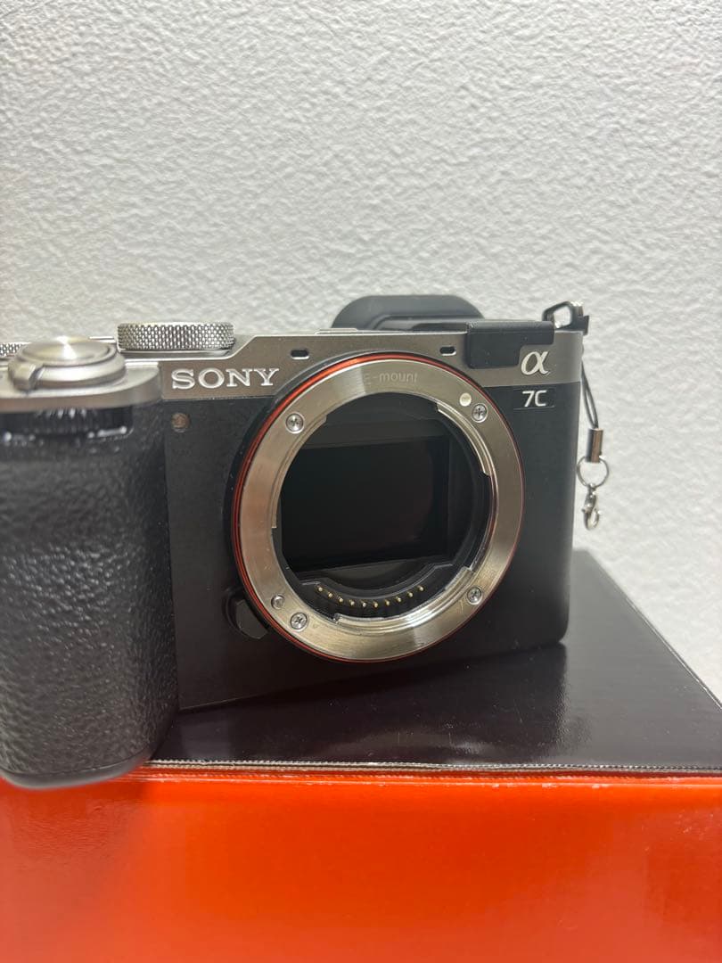 Sony Mirrorless Interchangeable Lens Cameras 7Cii 2700