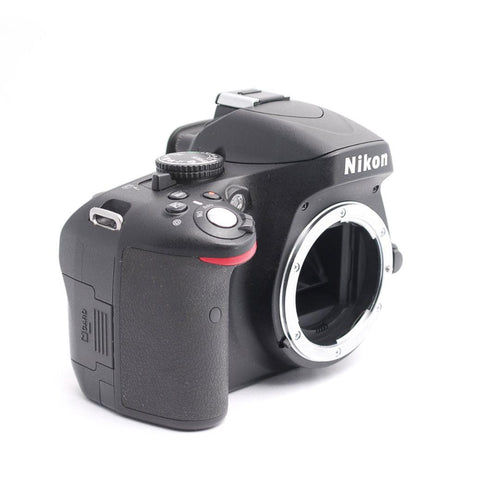 Nikon Digital Slr 1000 Off D5100 Vr 55-200