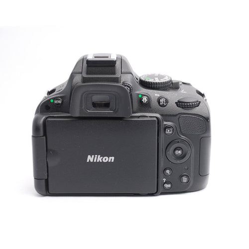 Nikon Digital Slr 1000 Off D5100 Vr 55-200