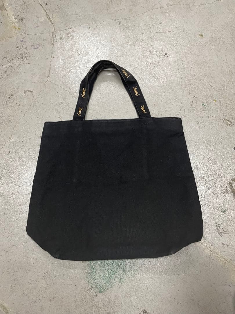 Yves Saint Laurent Tote Bags