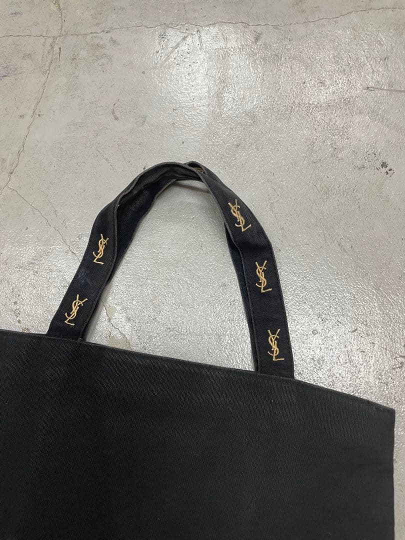 Yves Saint Laurent Tote Bags