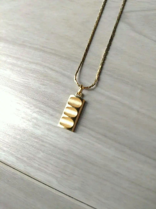 Necklaces K18F