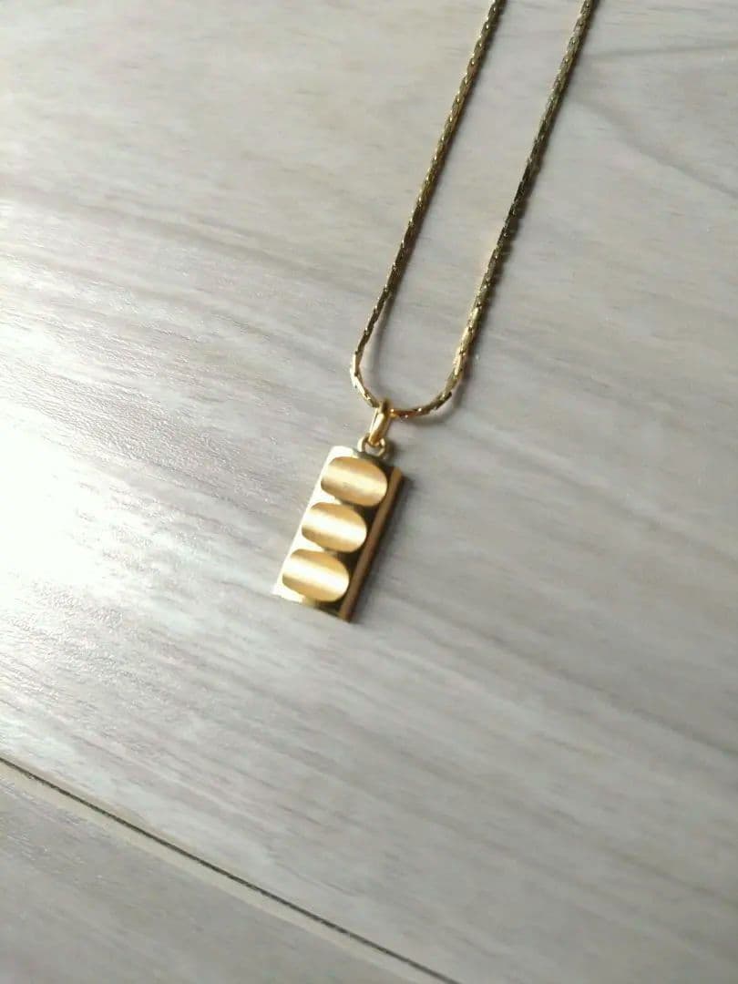 Necklaces K18F