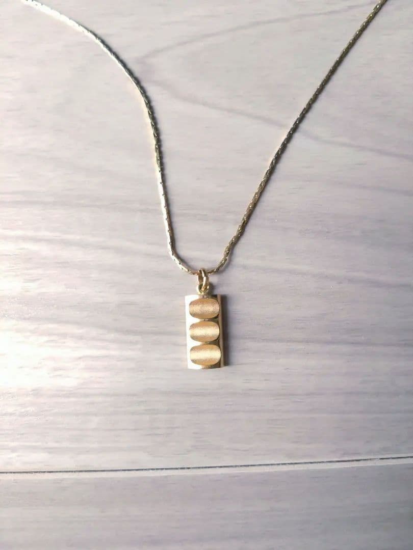 Necklaces K18F
