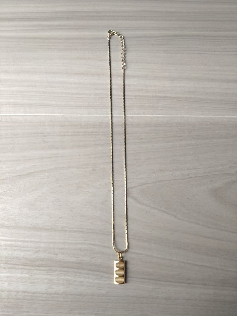 Necklaces K18F