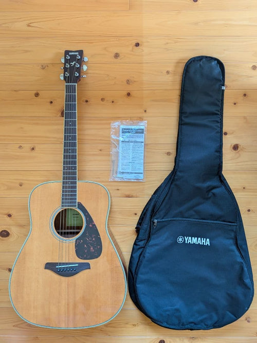 Yamaha Acoustic Guitar Fg820