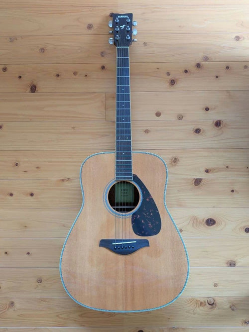 Yamaha Acoustic Guitar Fg820