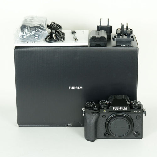 Fujifilm Mirrorless Interchangeable Lips 520 X-T5 X