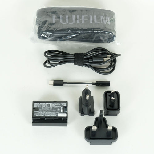 Fujifilm Mirrorless Interchangeable Lips 520 X-T5 X