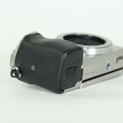 Sony Mirrorless Interchangeable Lips 22,534 2 6000 Ilce-6000 E